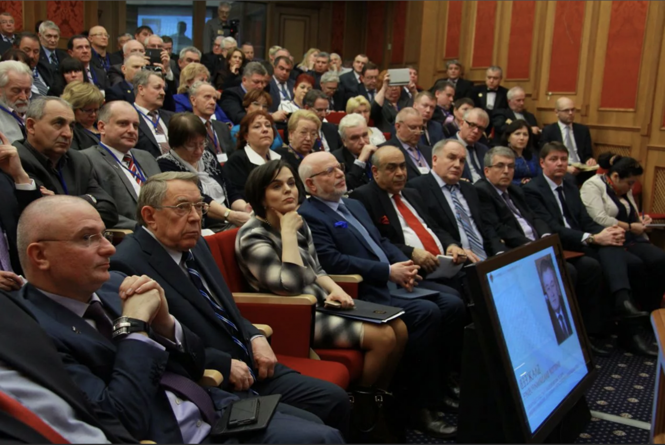 10 всероссийский съезд адвокатов. Всероссийский съезд адвокатов что делает. Полномочия совета адвокатской палаты. Всероссийский съезд адвокатов принимает. Съезд адвокатов.